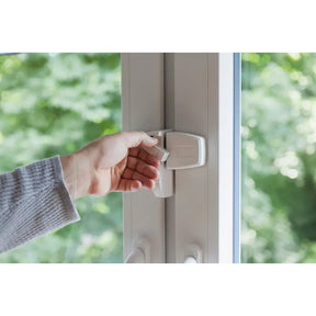 Abus Fenstersicherung Doppelfluegel-Schloss DFS95 W Weiss montiert