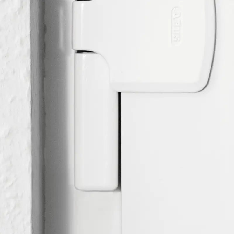 Abus Fenstersicherung Scharnierseitensicherung FAS101 W montiert